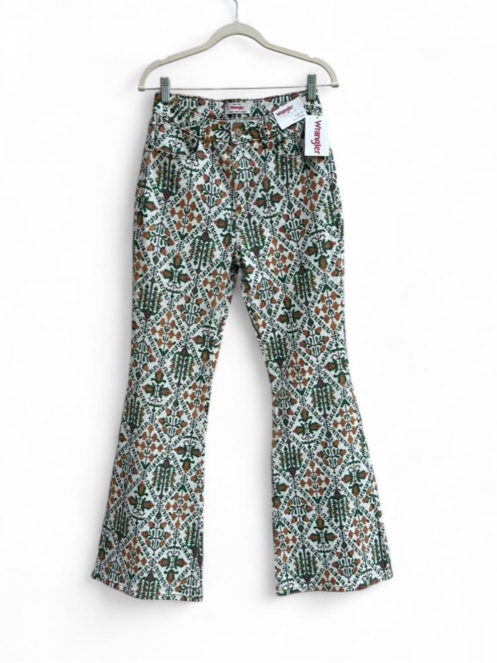 Wrangler High Rise Fierce Flare size 27